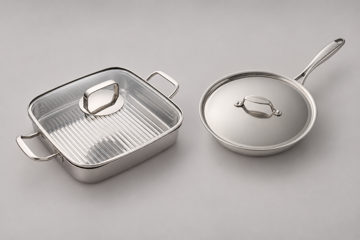 Set SilverPlus bistecchiera e padella con coperchio in acciaio inox — immagine generata con AI