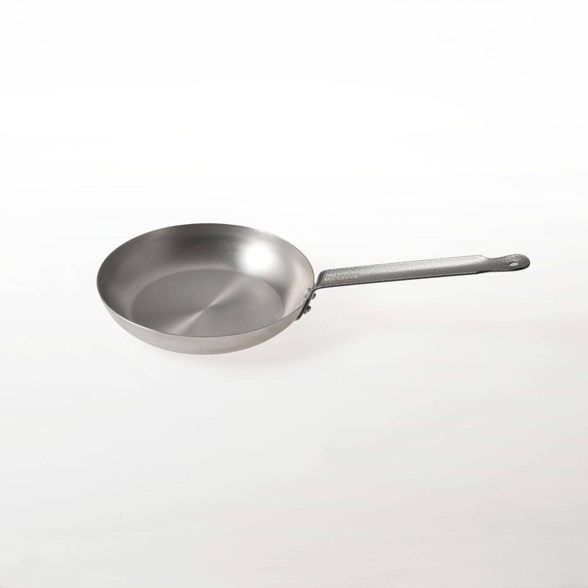 Padella in ferro BeSteel™ con manico argento | FB Kitchenware