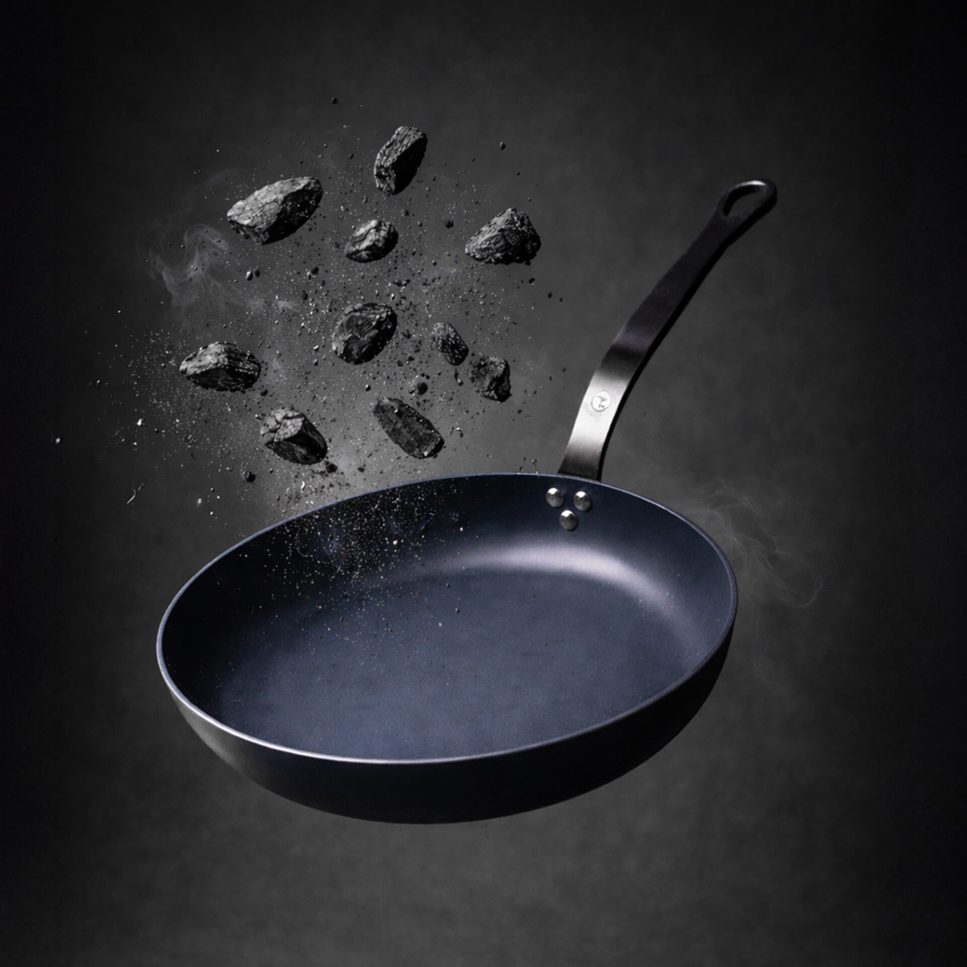 Seasoned Steel iron skillet with black satin handle - Image 2