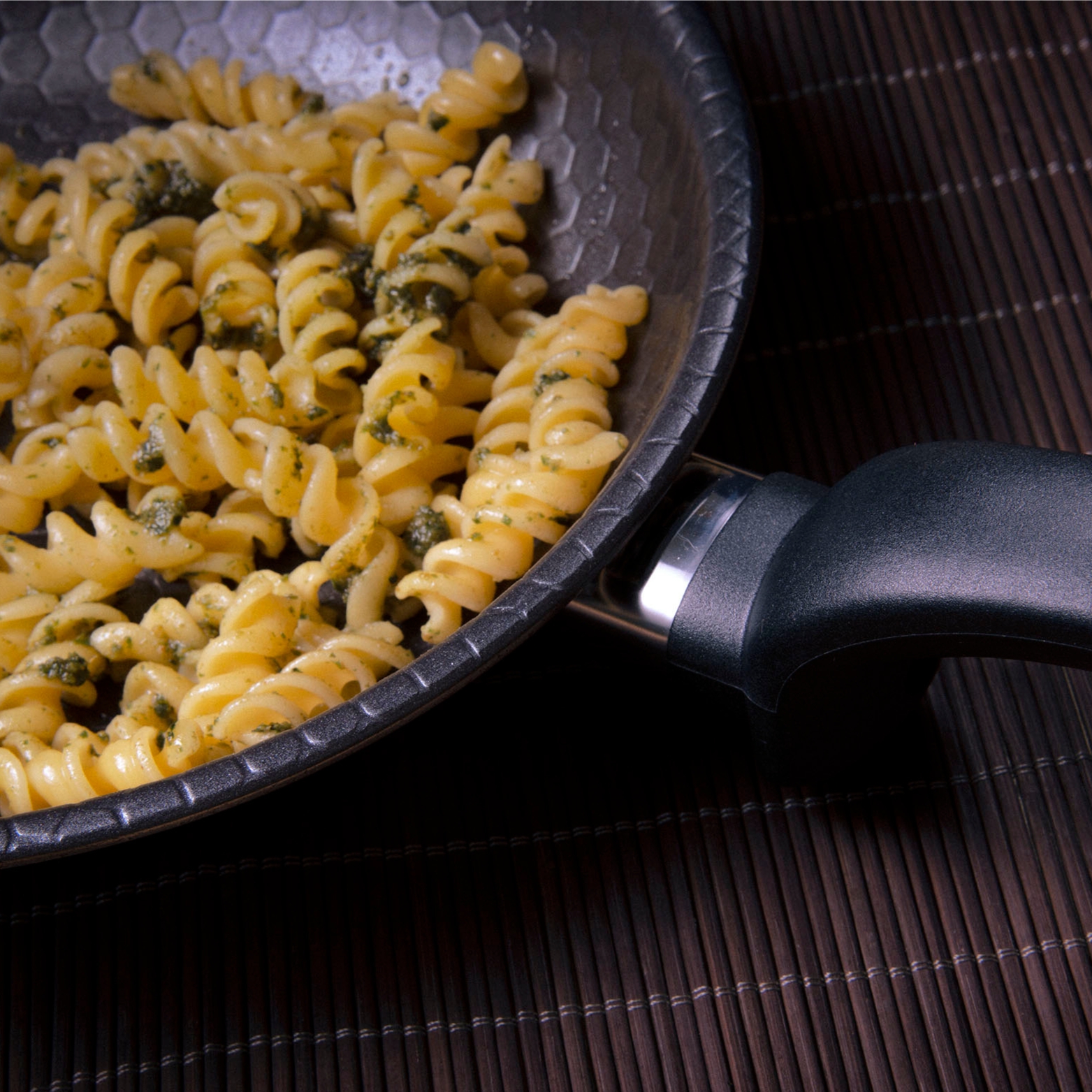 5 Layer Steel Frying Pan with Honeycomb Interior | FB Kitchenware - Image 4