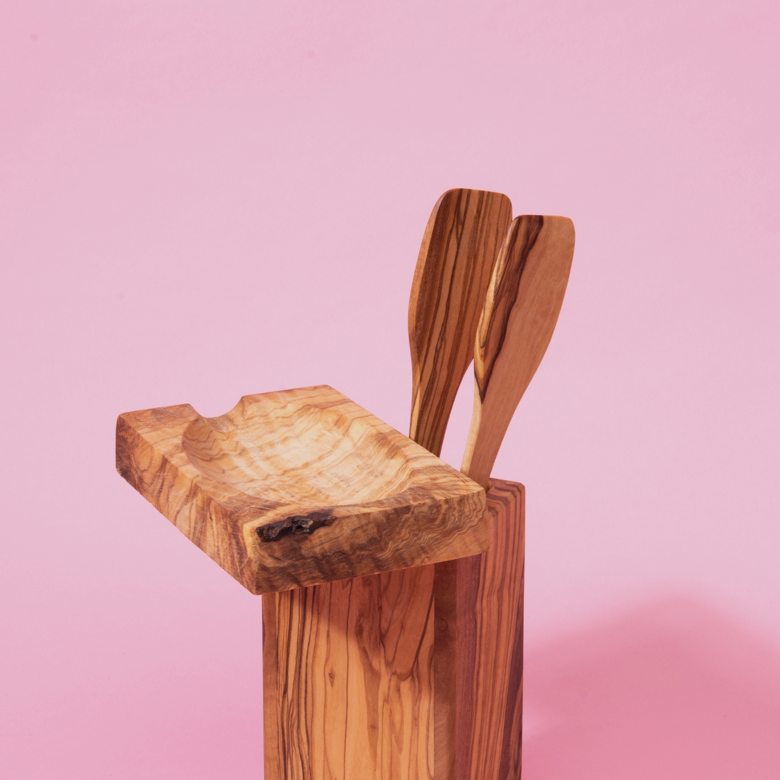 BeWood™ olive wood ladle rest | FB Kitchenware - Image 2
