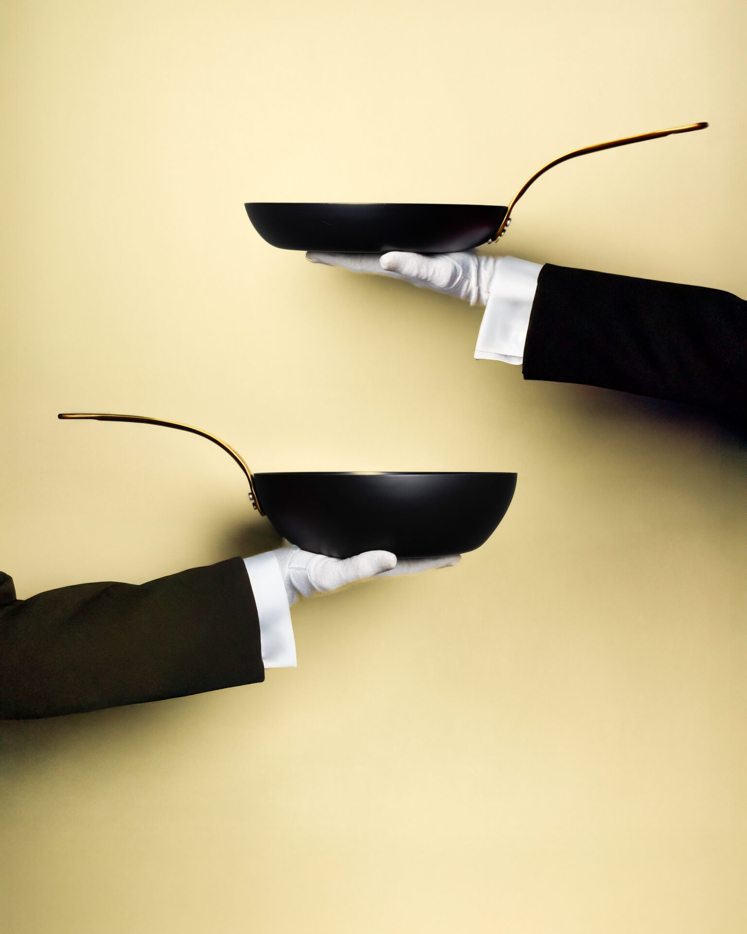 Black Bundle NeroSteel | Black Iron Frying Pan 24 cm + Wok 26 cm