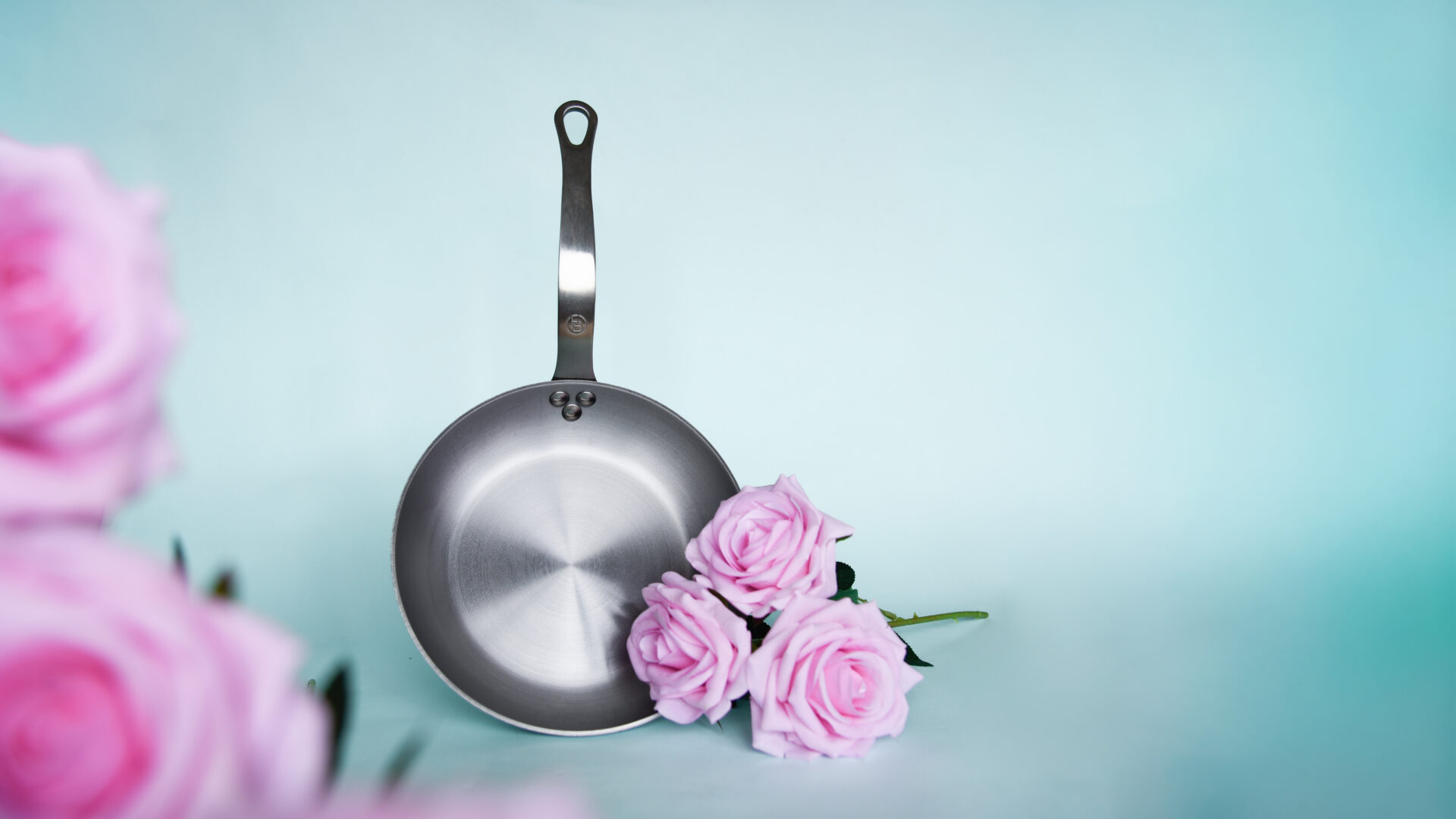 YOU DON’T NEED A THOUSAND PANS